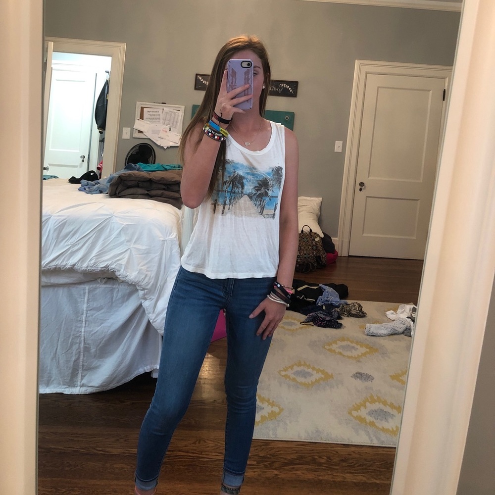 White crop tank